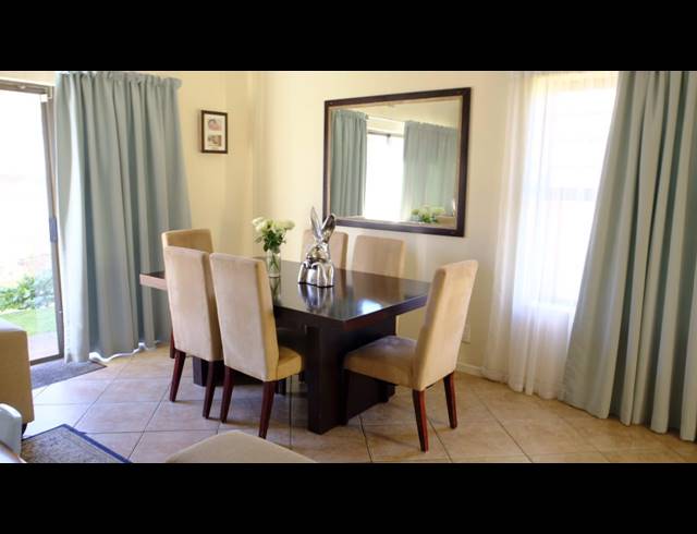 3 BEDROOM TOWNHOUSE RENTED IN LORRAINE